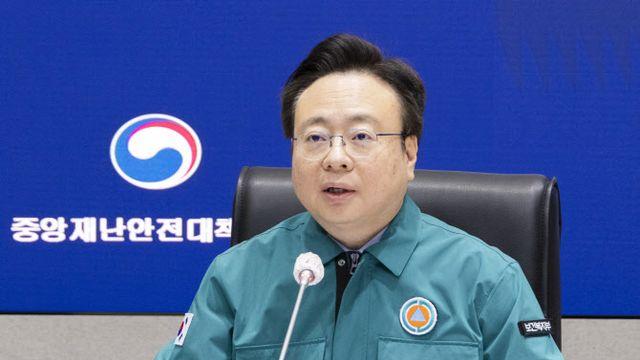 복지부 “취약계층 보호 필수의료 유지 최선”