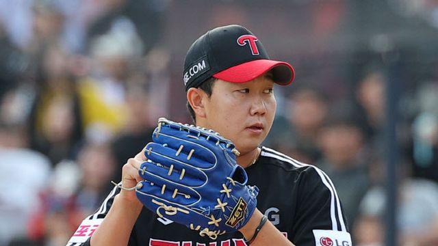 LG 마무리 유영찬, 팔꿈치 수술 받았다...재활기간 3개월 예상