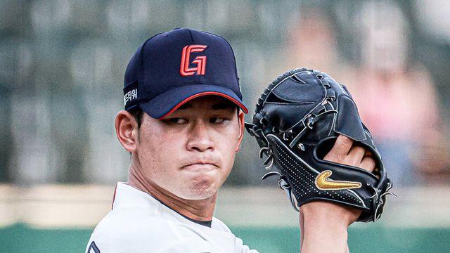 ‘상무 입대 사흘 전 철회’ 롯데 김진욱, 팔꿈치 부상 딛고 선발진 연착륙 절실