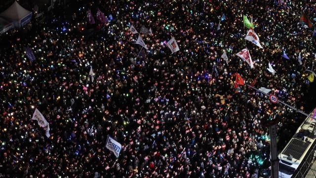 [종합] 尹 탄핵소추안 정족수 미달로 '폐기'…안철수·김예지·김상욱 외 與 105명 전원 퇴장