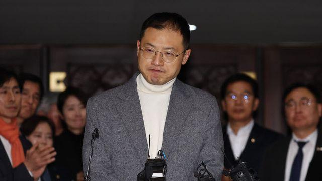‘당론 따라 반대표 던졌지만’…김상욱 “尹대통령 자격 없어” 울분