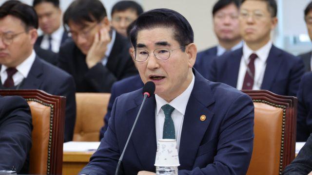 검찰, 김용현 3차 조사… 오후 늦게 구속영장 청구 방침