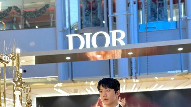 남주혁, 수트로 완성한 '모던 엘레강스'…시선을 사로잡는 젠틀한 무드