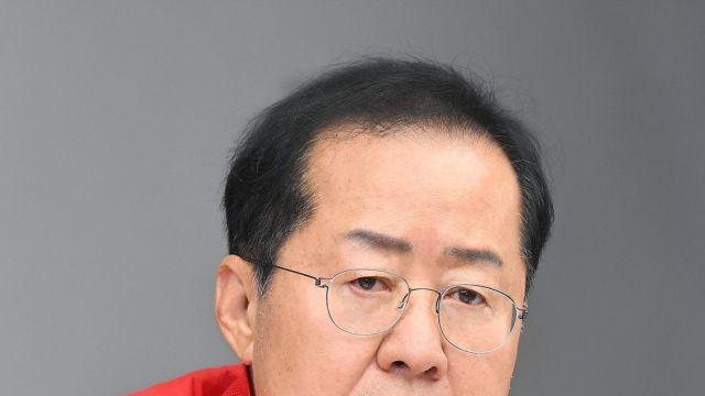 홍준표, 한동훈 향해 “그러지 말고 너도 내려 오너라” 촉구