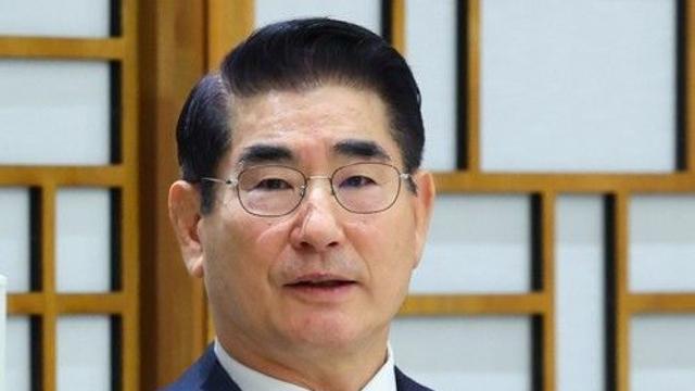 검찰, 긴급체포 김용현 재소환…내일 밤 구속영장 청구 전망