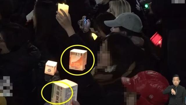 탄핵 촛불집회에 포착된 ‘중국어 우유갑’…중국인 동원됐다? 알고보니