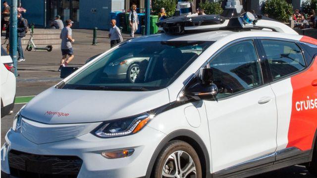 GM, 로보택시 사업 후퇴. 크루즈 자율주행차 사업 자금 지원 중단