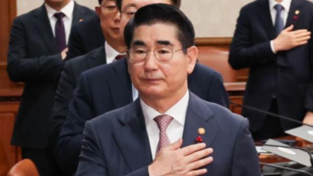 '내란 혐의' 김용현 전 국방장관 구속… 