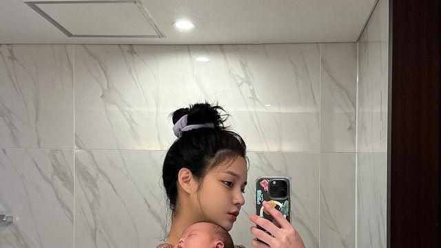 한으뜸, 산후조리원에서 빛난 도트 파자마룩... 따뜻한 엄마의 모습이 돋보이는 순간