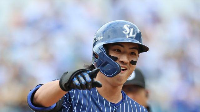 ‘삼성 캡틴’ 구자욱 2년연속 황금장갑 도전! 외국인선수 득세 속 살아남을까