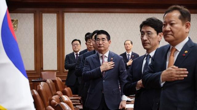 ‘내란 혐의’ 김용현, 구치소서 극단선택 시도···법무부 “건강 이상 없어”