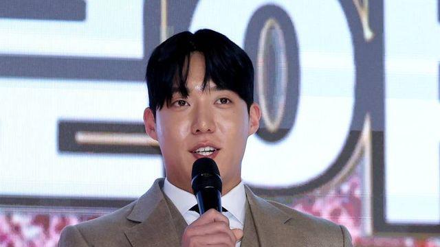 '상 복 터졌다' 삼성 원태인, KBO 페어플레이상까지 수상