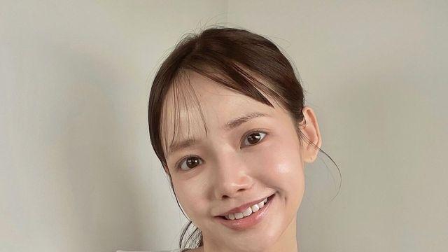 하연수, 심플한 립 니트 톱으로 완성한 감탄을 부르는 청순미