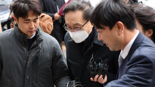 손태승 전 우리금융 회장 구속영장 재차 기각…