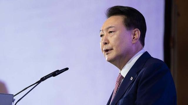 “윤 대통령, 매일 새벽까지 술 마셨다더라…그렇게 먹고도 뇌가 작동하겠나”