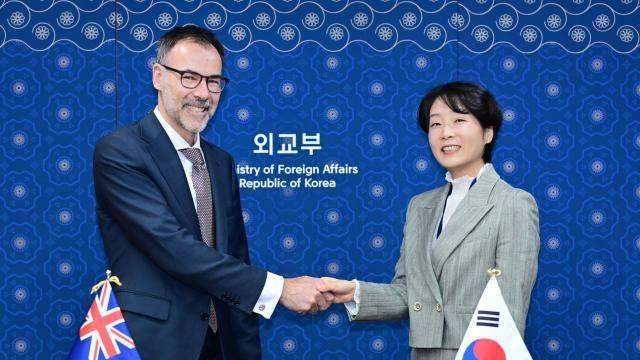 한·호주, 양국 공조 방안 논의…