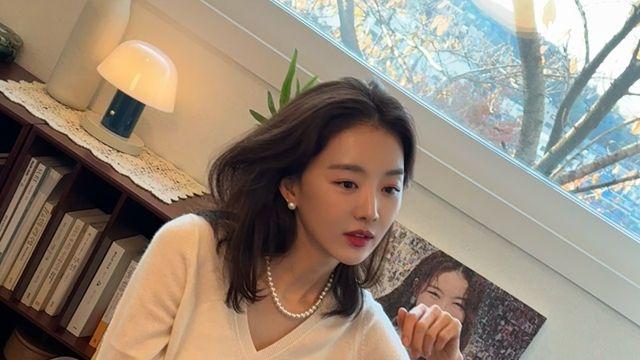 장희진, 따뜻한 니트와 코듀로이 팬츠로 겨울 무드 완성