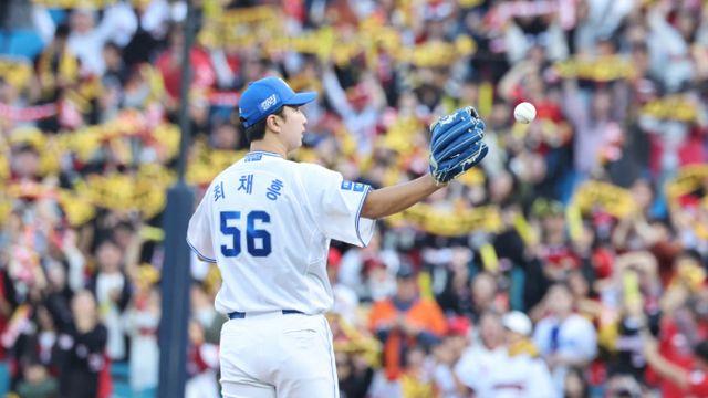 LG 선택은 삼성 최채흥… 최원태 보상선수로 지명