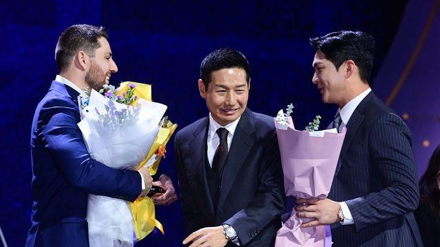 염경엽 감독-오지환의 축하 받는 오스틴