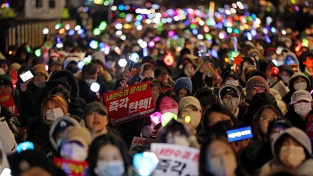 커피차·오뎅차 `또 보낸다`…尹 탄핵집회 선결제 릴레이