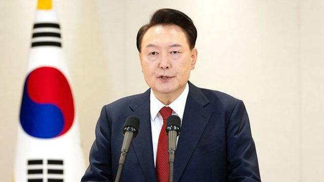 [갤럽] 윤 대통령 지지율 '11%' 또 최저…국힘 24%, 민주 40%