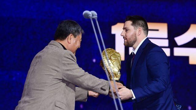 2년 연속 골든글러브 수상한 오스틴