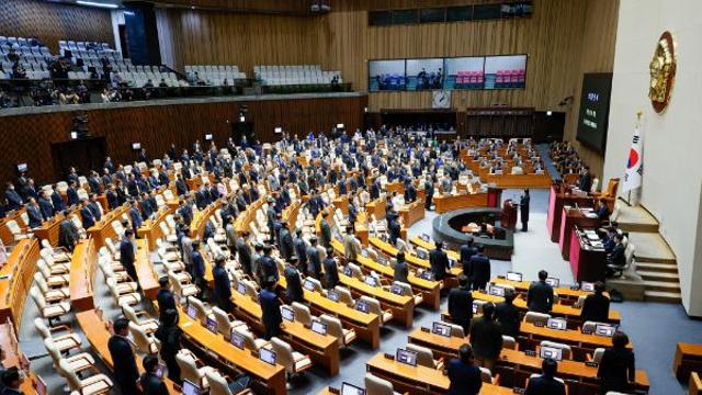 대통령 2차 탄핵소추안, 국회 본회의 보고… 14일 오후 5시 표결