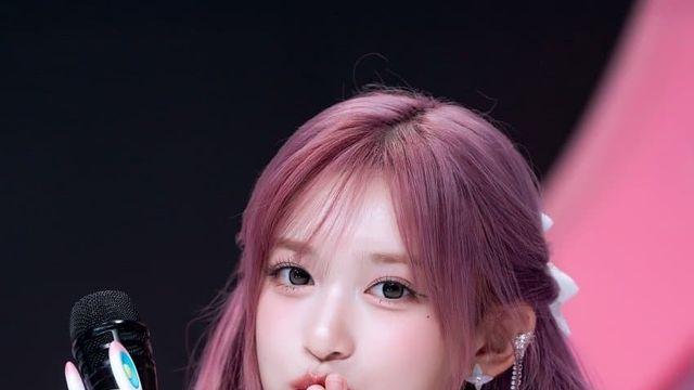 17살인데 킹미모가 벌써 완성형인 여돌