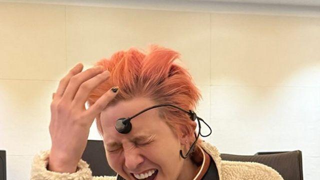 지드래곤, 마이크 쓰고 두성 체크 ‘유쾌’…‘가요대전’ 준비 하나? [DA★]