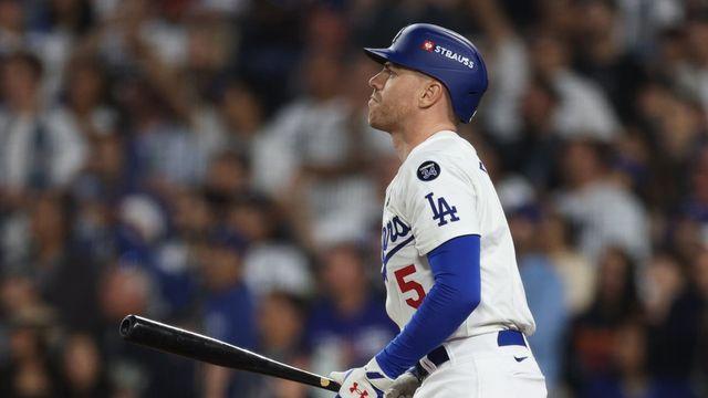 LAD에 우승 안긴 그 ‘홈런공’ 역대 3번째 ‘저지 넘었다’