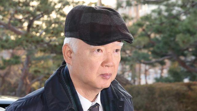 탄핵심판 주심에 정형식 재판관… '윤 대통령 지명' 이력 주목