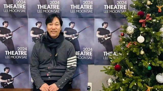 이문세, 클래식 니트로 완성한 겨울 감성…따뜻한 분위기 물씬  