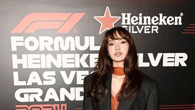 12월 연말 파티 드레스코드? 리사, 태연, 윈터 따라 레드로!