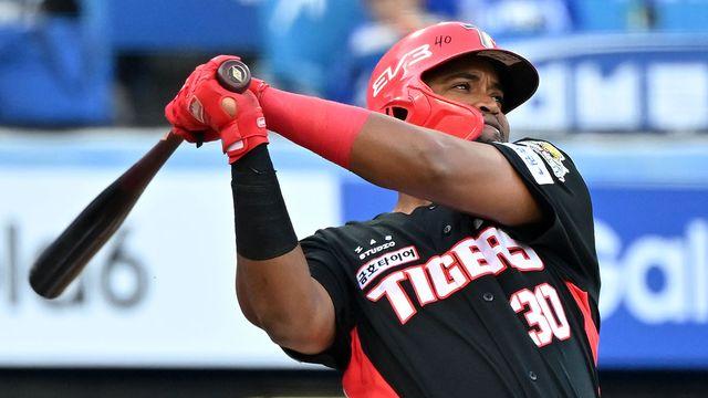 다른 팀도 자리 없다…KIA 'V12' 공신 테스형, 한국과 작별의 시간 다가온다