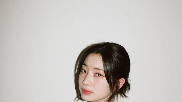 트와이스 다현, 니트 원피스+롱삭스로 완성한 '러블리 힙'…시선 집중