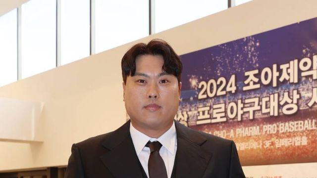 류현진 첫 번째 유소년 야구캠프 주최, 김현수·양의지·황재균 등 총출동