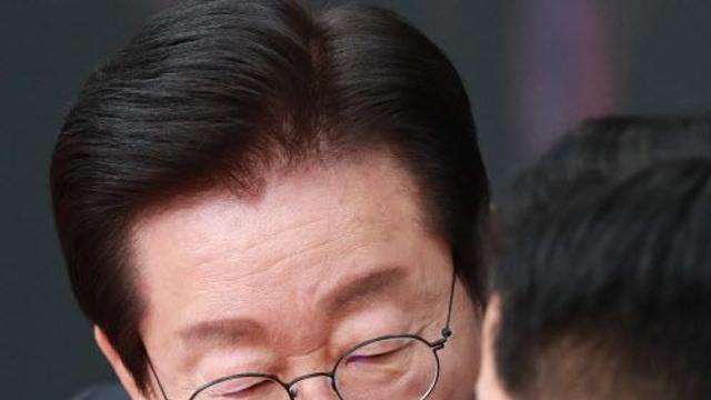 우편 안 받는 이재명…법원, 선거법 2심 서류 의원실에 직접 전달