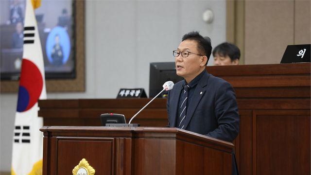 채명기 의원, 포트홀 문제 해결 위한 중장기 대책 필요성 강조