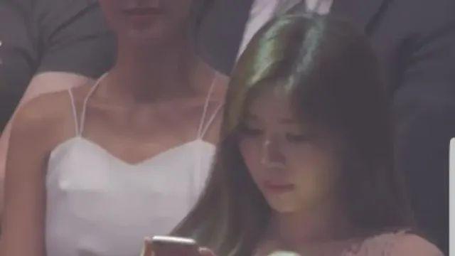 모범적인 방청객.jpeg