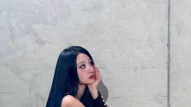 하이키 휘서, 블랙 앤 화이트 코르셋룩…고혹적 비주얼 ‘시선 강탈’