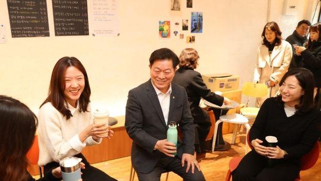 박승원 광명시장, 직원 500명에게 커피 쏜 까닭은?