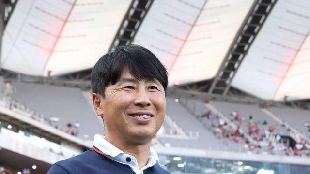 김기동 감독 “이제 시작일 뿐, 우승으로 FC서울 영광 되찾아야죠” [IS 인터뷰]