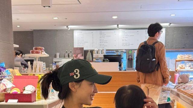 손연재, 아이와 함께한 소소한 힐링 타임 속 패션 센스