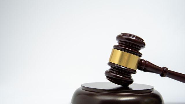 가정폭력 시달리다 말다툼 끝 남편 때려 살해… 60대 아내 집유