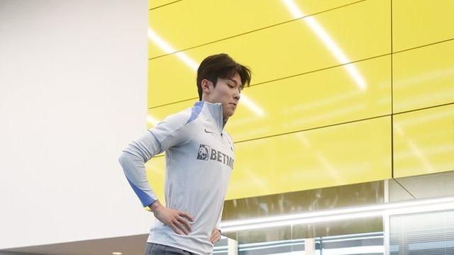 ‘손흥민이 보는 앞에서 점프’ 양민혁, 토트넘 훈련장 입성…팬들은 “SON 자랑스러운 아빠 같네”