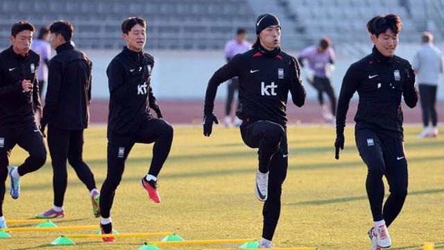 10명으로 3-1 대승...소속팀서 펄펄 날고 있는 한국 축구대표팀 선수