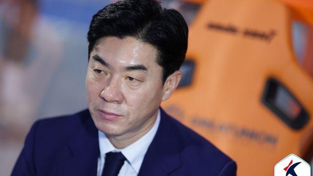 윤정환 감독, 2부 강등 인천 지휘봉 잡는다…
