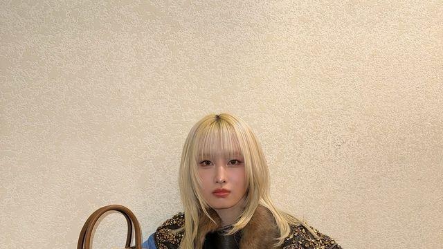 트와이스 모모, 가방부터 아우터까지 시선을 사로잡는 믹스 매치룩