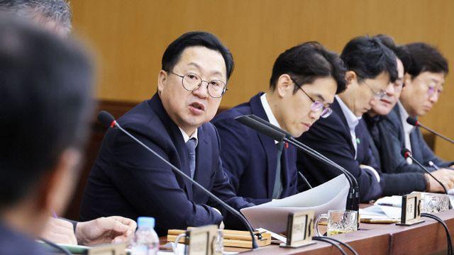 대전시장, 결혼장려금 연령 확대·재혼 지급 검토해라