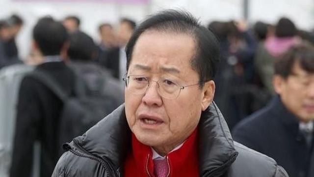 홍준표, '대권 도전' 시사…